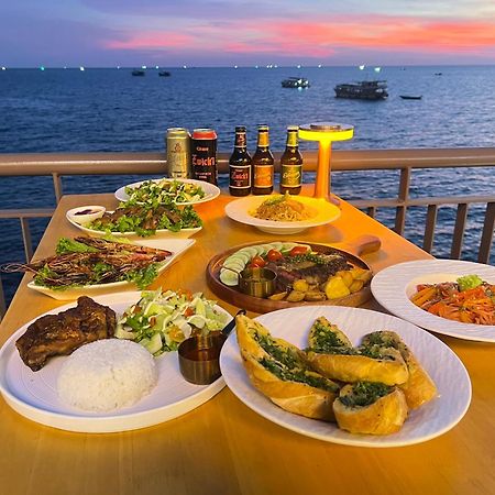 Sunset Sorrento Phu Quoc Aparthotel ภายนอก รูปภาพ