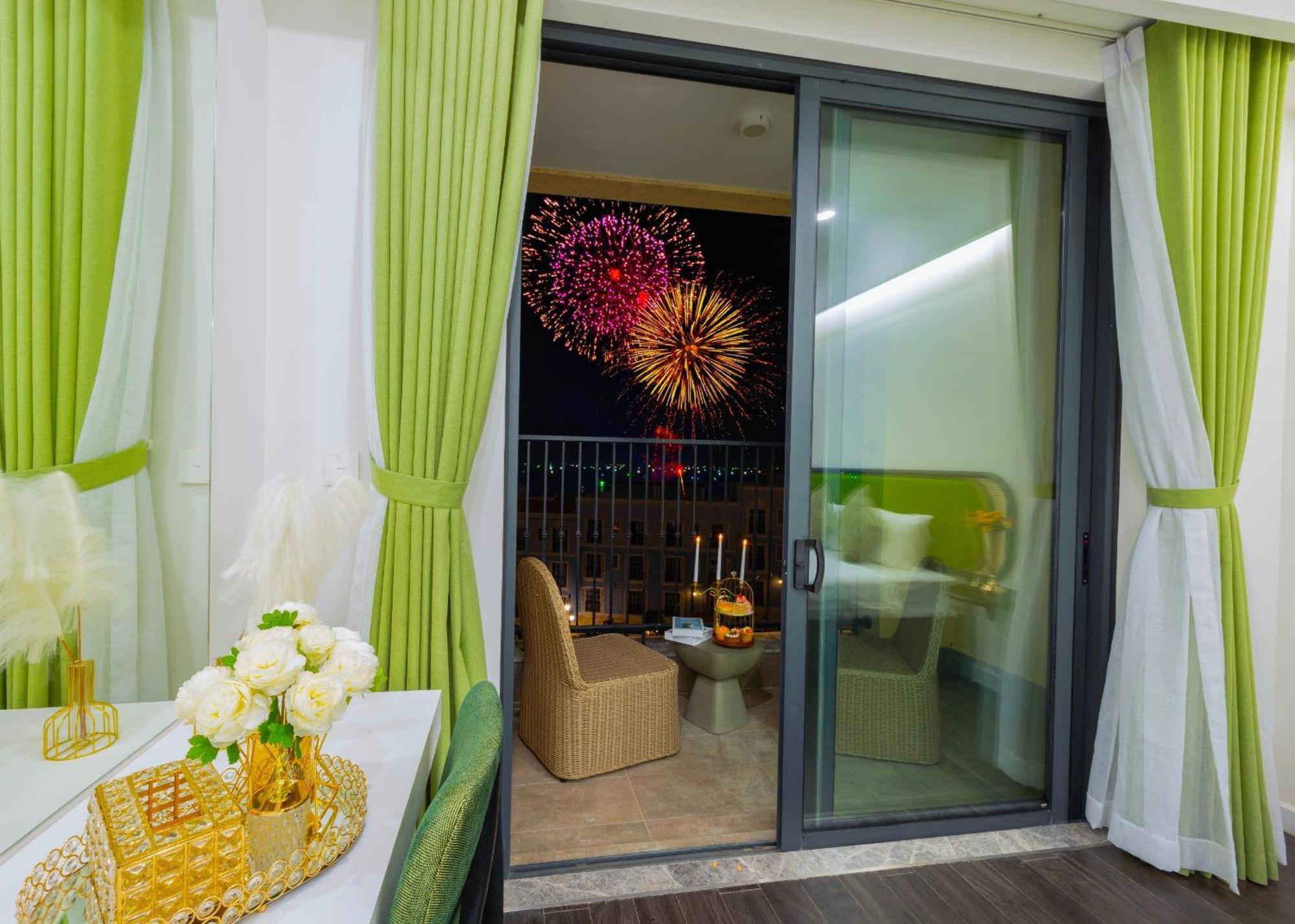 Sunset Sorrento Phu Quoc Aparthotel ภายนอก รูปภาพ