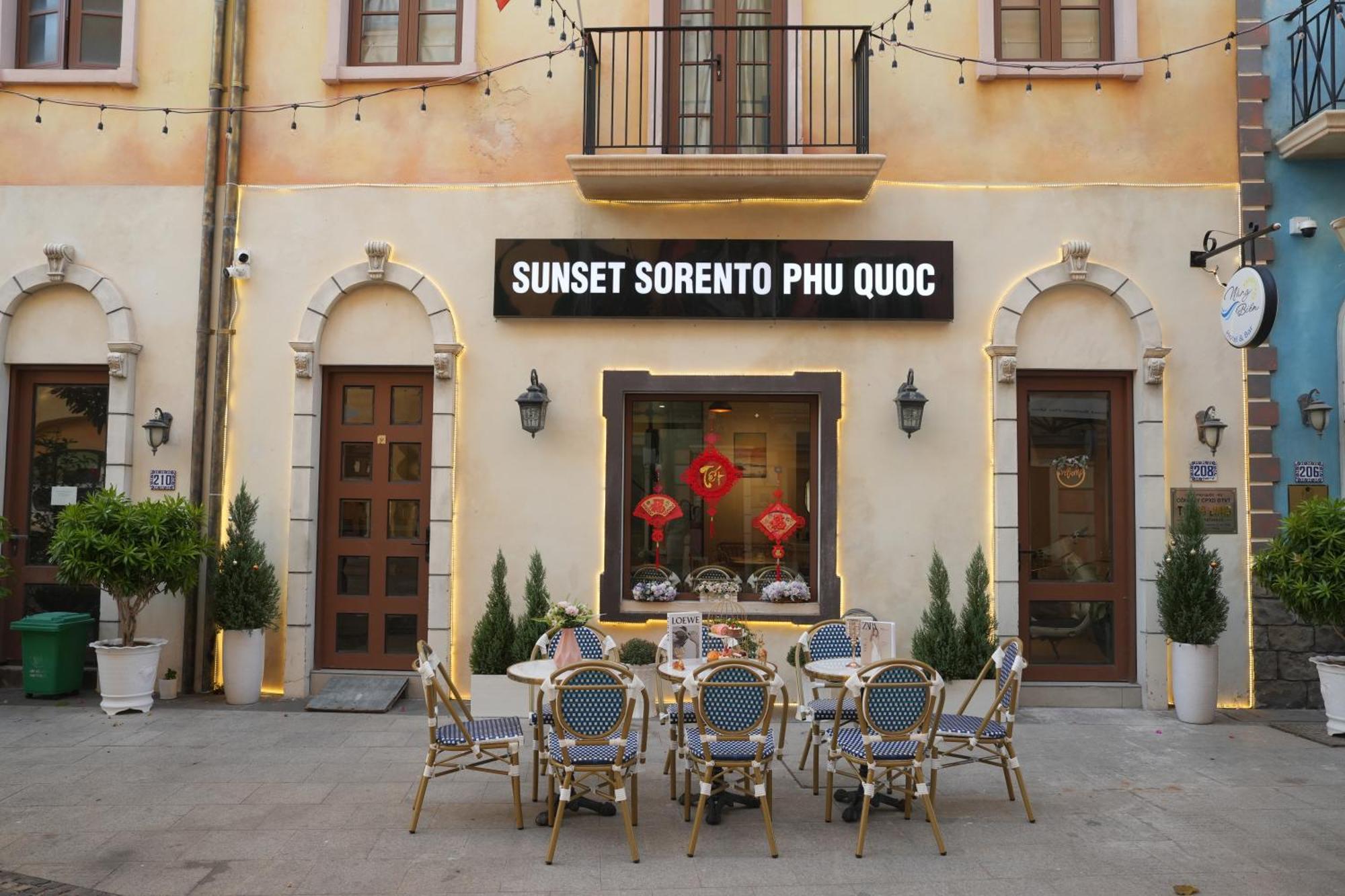 Sunset Sorrento Phu Quoc Aparthotel ภายนอก รูปภาพ