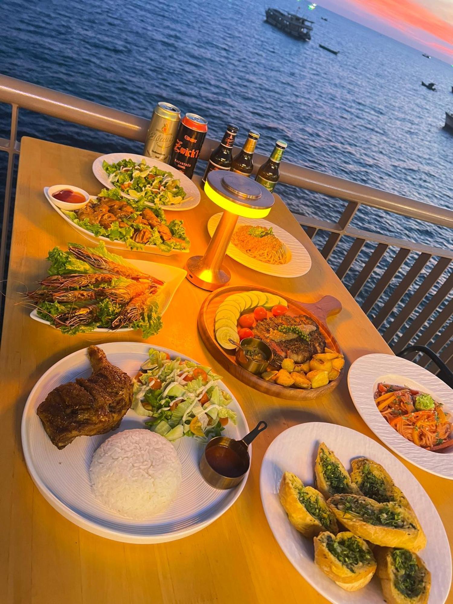 Sunset Sorrento Phu Quoc Aparthotel ภายนอก รูปภาพ